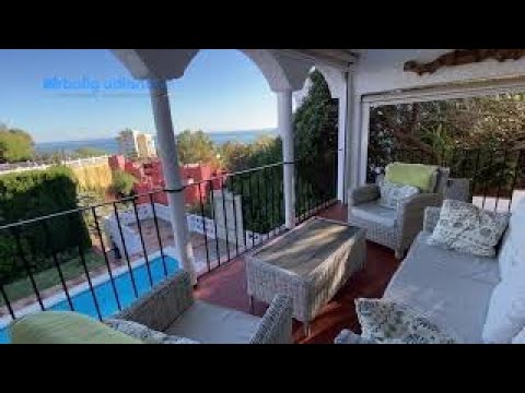Dejlig Villa til salg i Torreblanca, Fuengirola i et roligt område med flot udsigt over havet